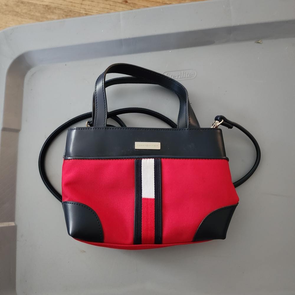 Tommy Hilfiger Purse